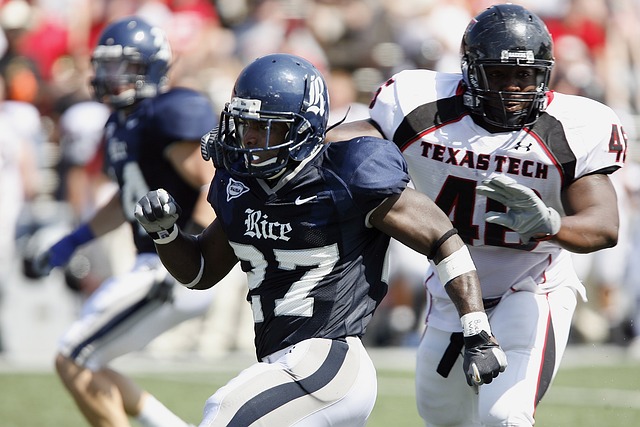 苏超奖杯由徐州企业使用3D打印打造，使用航天级钛合金